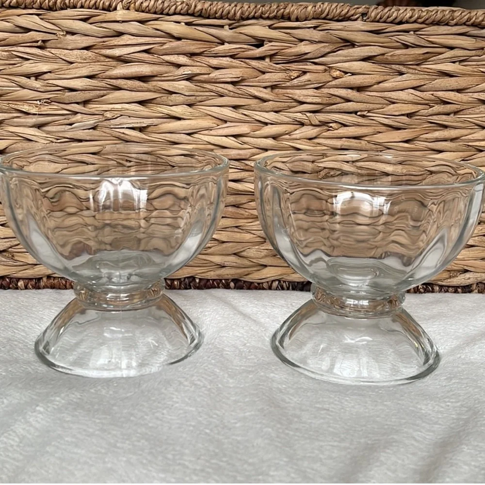 Libbey Set of two Ribbed Oversized Dessert Footed Ice Cream Bowls Serendipity
